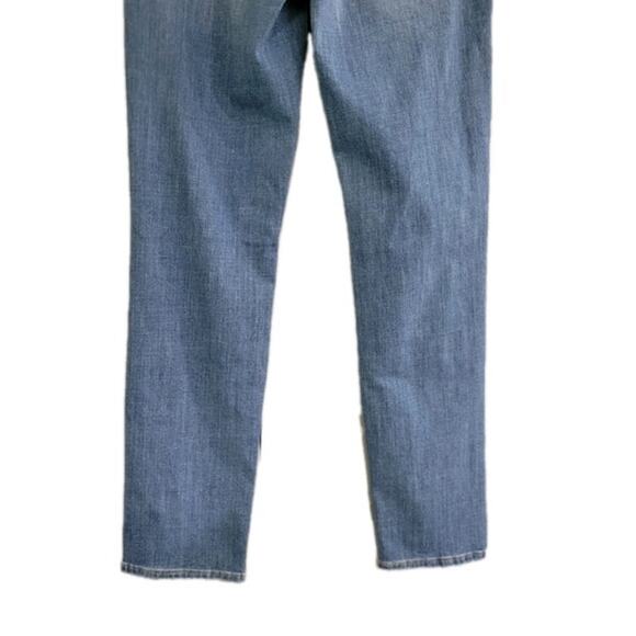 Levi's 724 High Rise Straight Jeans Women's Size‎ 29 x 32 Blue Distressing- NEW - Picture 9 of 10